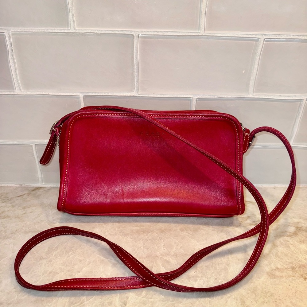 Vintage Red Leather Coach Crossbody Purse 9138